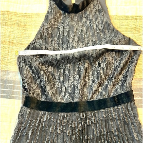 Ali & Jay,Intricate Lace Design,Contrasting Velvet Accents, Excellent Con,Size S - Picture 11 of 12